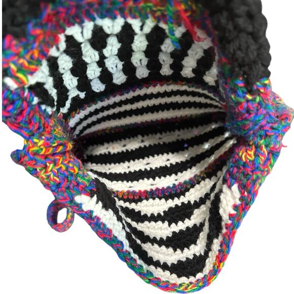 Crochet Purse Hand Made Multicolor Black And White Flap Closure Long Strap‎ - Picture 3 of 9